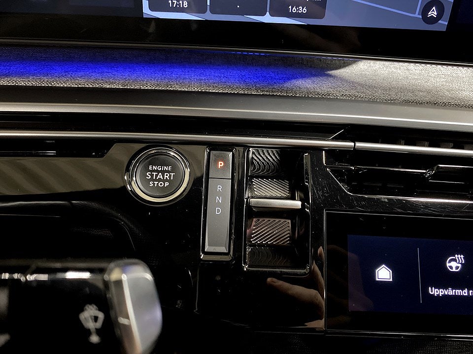 Bild på Peugeot E-3008 GT Ultimate 85kWh 214hk Aut - PANO, FOCAL