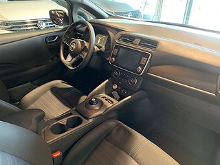 Halvkombi Nissan Leaf 10 av 21