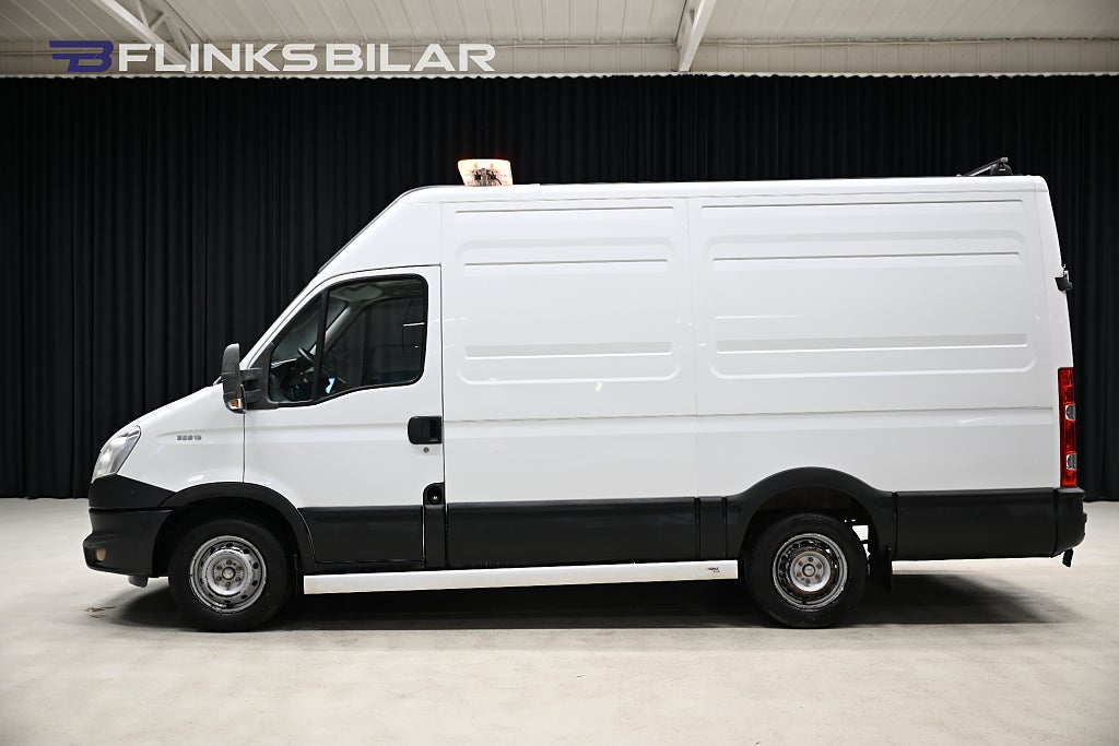 Iveco Daily 126HK Servicebil|Inredd|Drag|Värmare|3.5ton-dragvikt