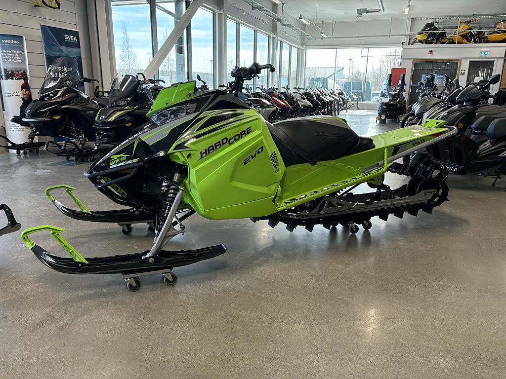 Arctic Cat M8000 Hardcore 153