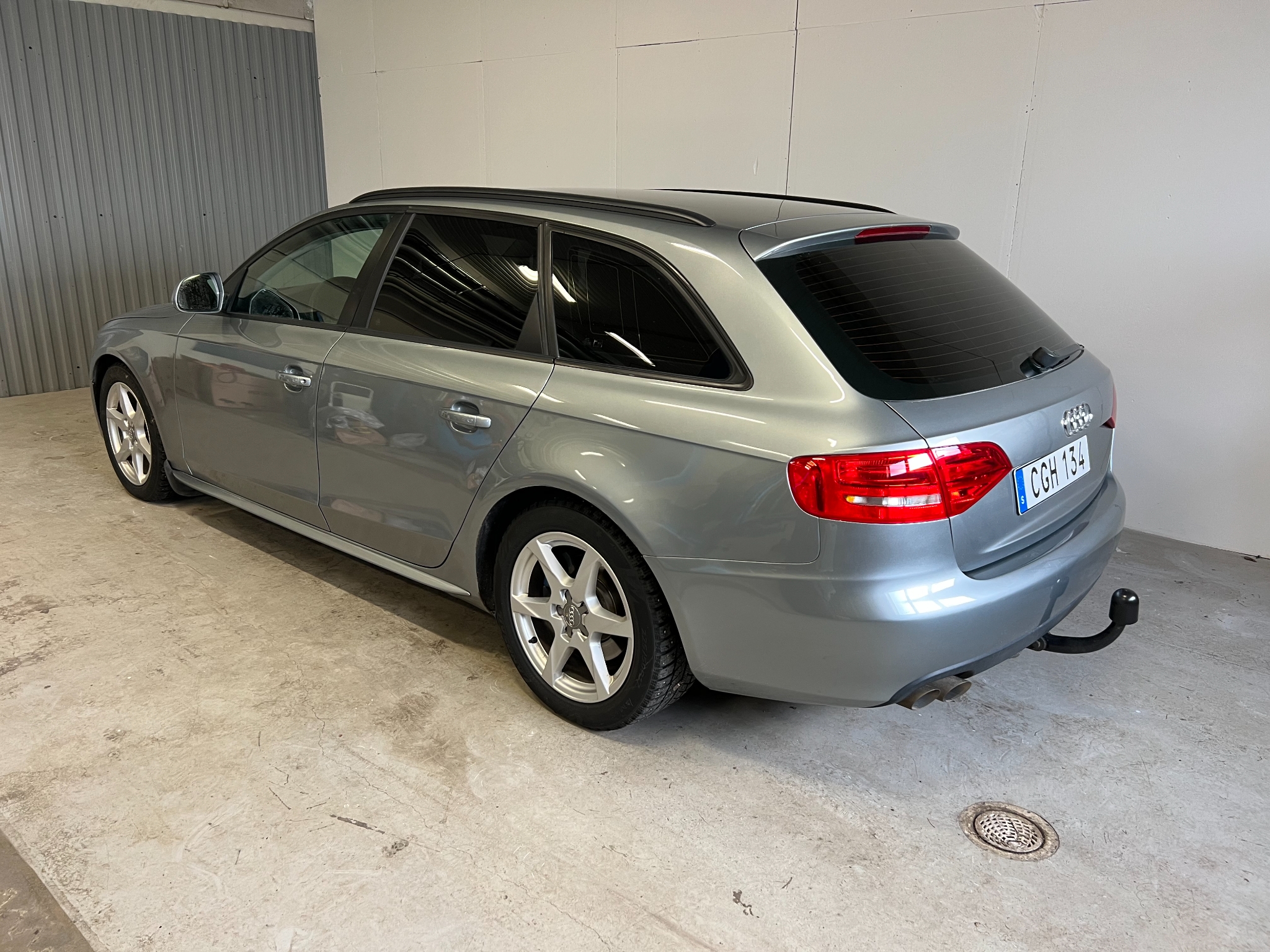 Audi A4 2.0 TDI 2009, bild 4/43