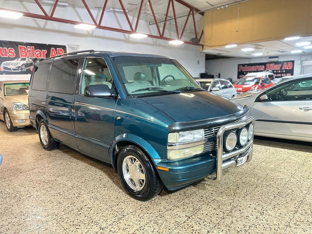 Chevrolet Astro 4.3 V6 AWD 8 Sits Automat Ny Servad 
