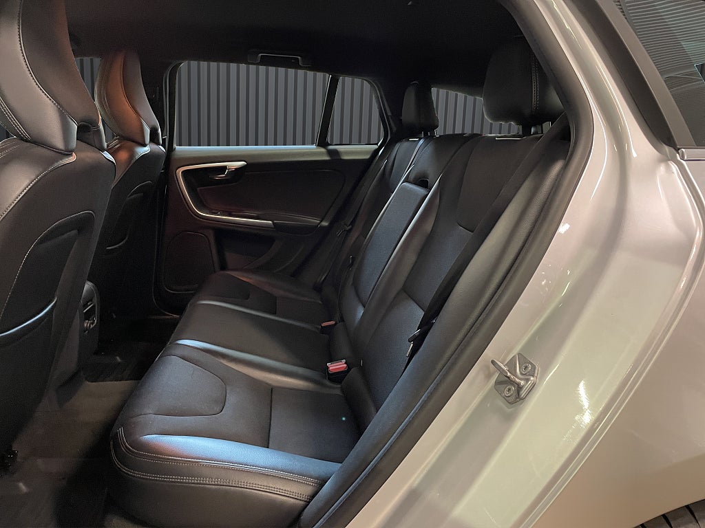 Volvo V60 2018 - miniatyr 11