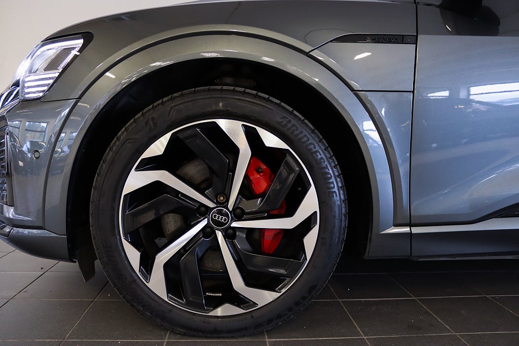 Audi Q8 e-tron Quattro S-line MOMS Pano B&O Matrix 360° Drag