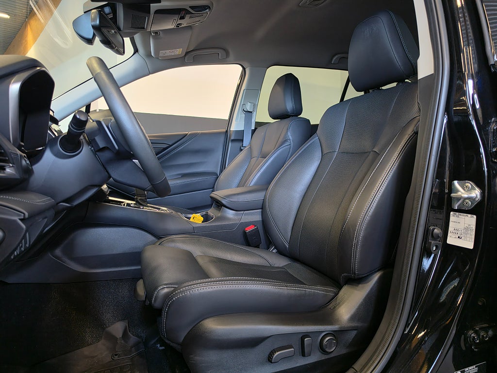 Subaru Outback 2.5 4WD Xfuel Limited/Låg skatt/Skinn/inkl.serviceavtal
