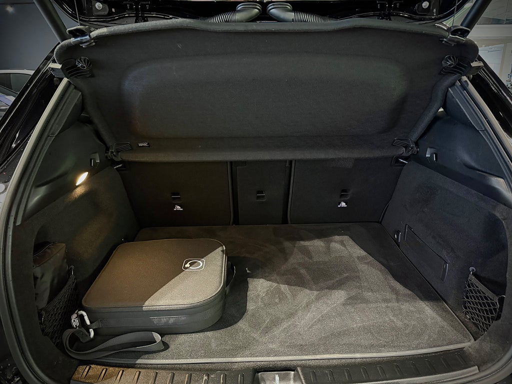 Mercedes-Benz EQA 300 4MATIC AMG Advanced Vinterpaket - bild 17