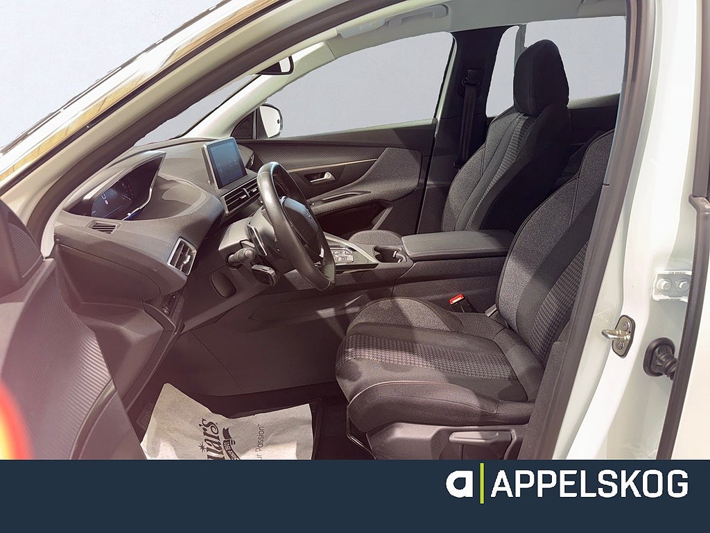 Peugeot 3008 ACTIVE PACK PT 130 AUT |RÄNTA 3,99%|V-HJUL INGÅR| thumbnail