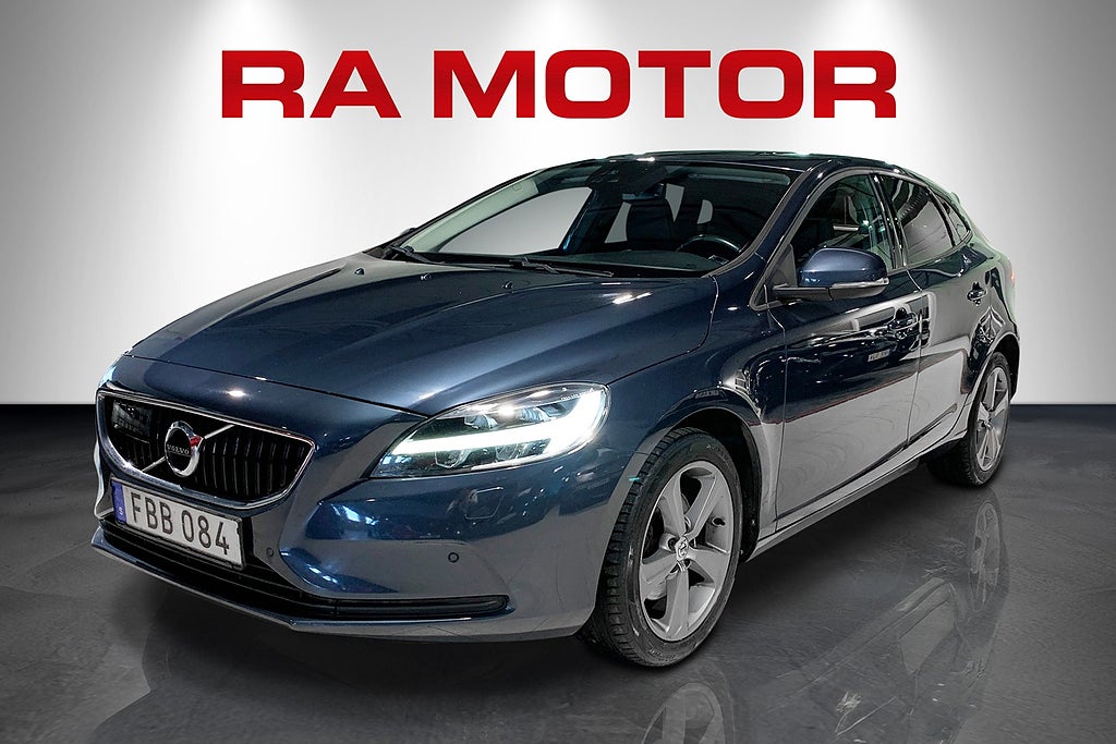 Volvo V40 T3 152hk Momentum | Business Adv | Intellisafe | Navi 2018