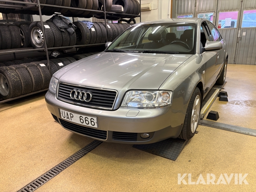 Audi A6 2.4 2003, bild 2/10