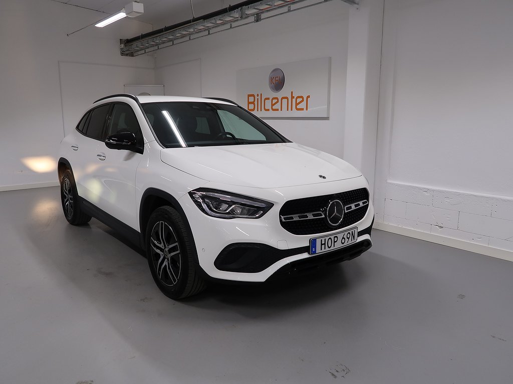 Mercedes-Benz GLA *KAMPANJ* 200 V-Däck ingår 360kamera-Wide-Navi-AdaptivFH-Keyless