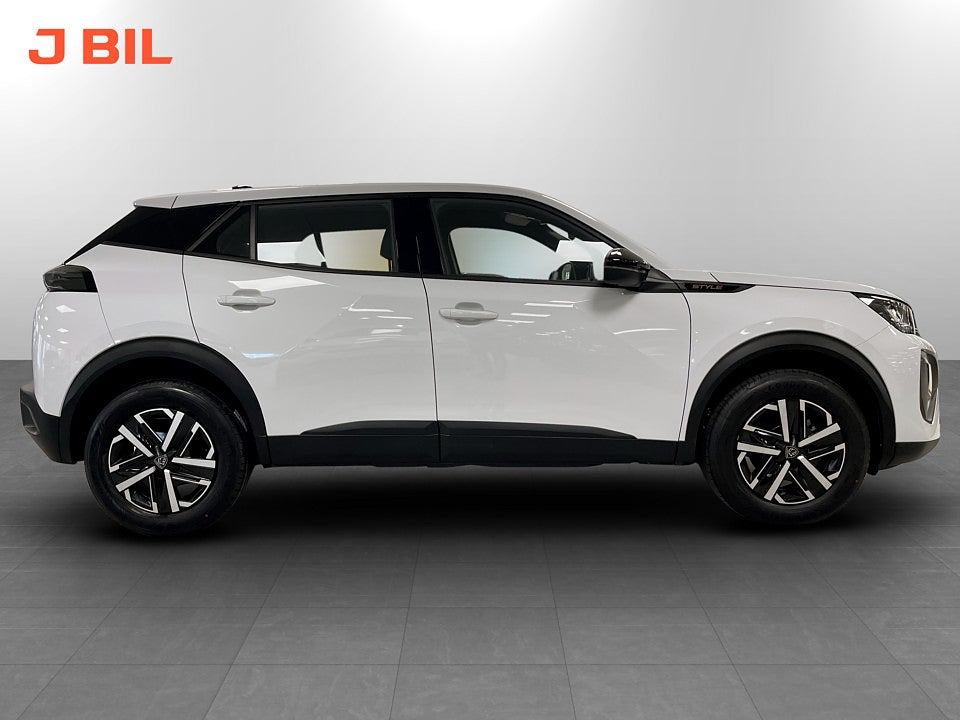 Bild på Peugeot 2008 Style Winter Edition 1.2 PT 100hk B-KAMERA NAVI