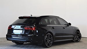 Audi A6 har en V6-motor. 