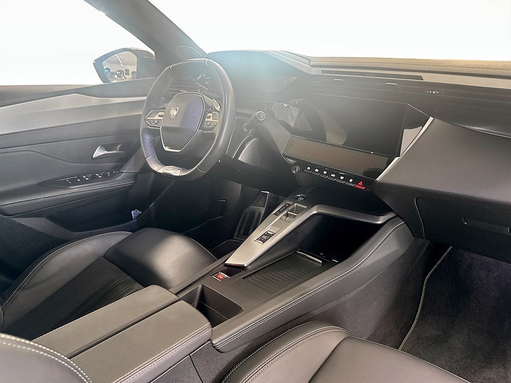 Bild på Peugeot 308 5D GT 1.2 PT 130hk Aut - B-KAMERA, ELSTOL