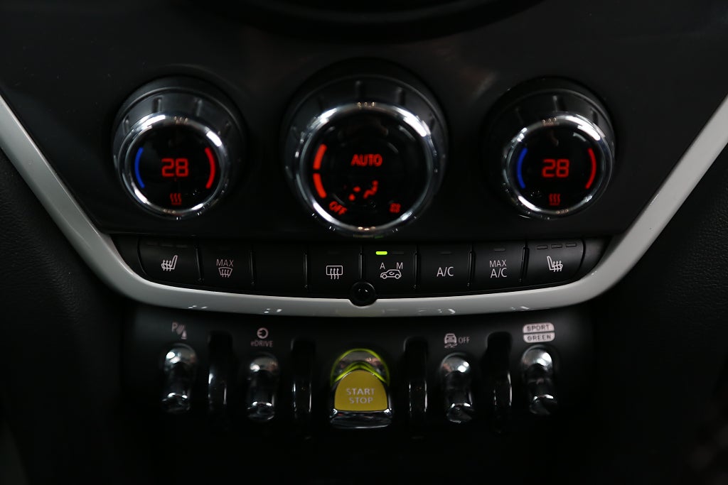 MINI Countryman Cooper SE ALL4 Salt II Aut Plug-In H/K Navi Kamera