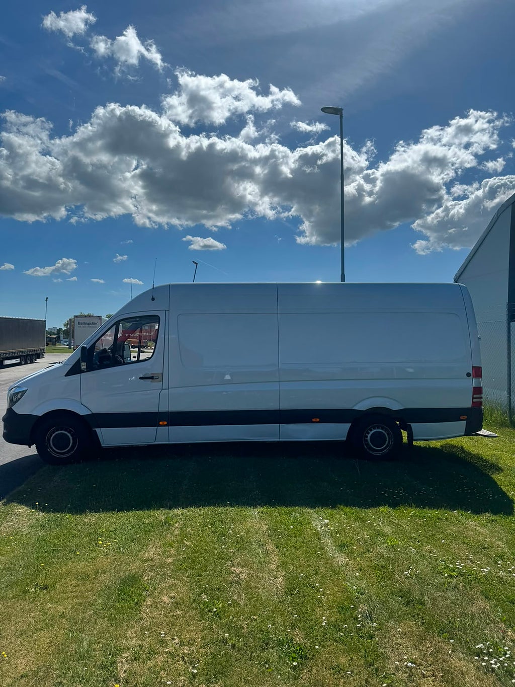Mercedes-Benz Sprinter 311 CDI 7G 114HK Maxi|Automat|GPS|B-Kamera|Värmare