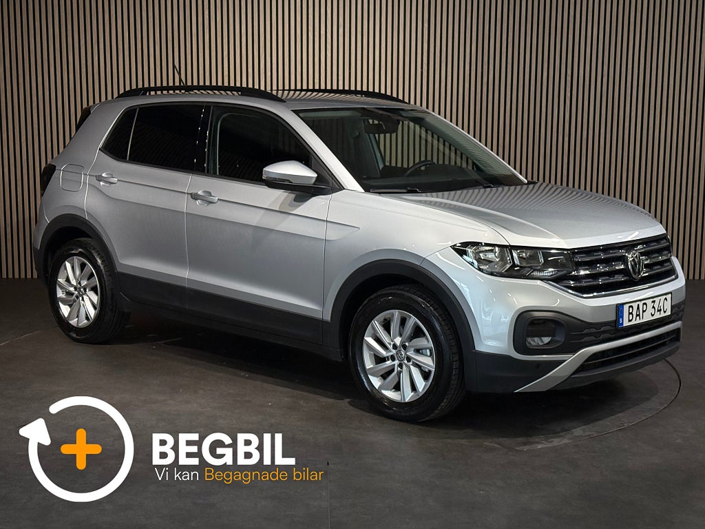 Volkswagen T-CROSS 1.0 TSI/Endast 2828Mil/App-Connect/P-Sensor/Farthållare