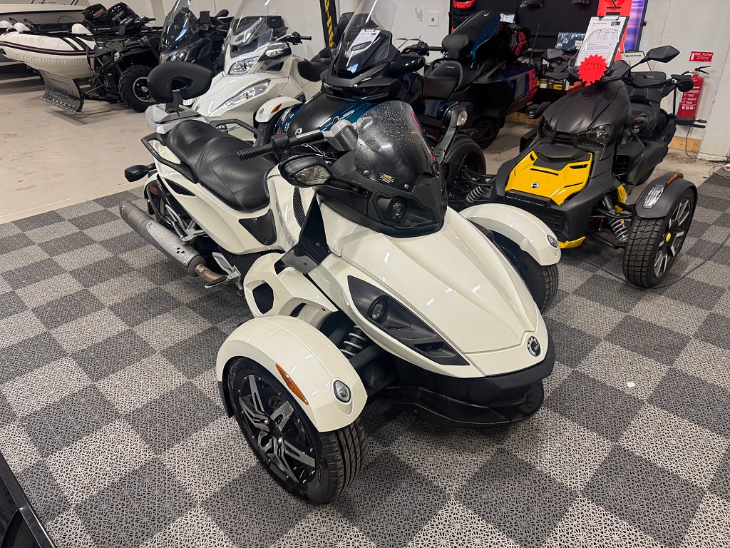 Can-Am Spyder Rs s 