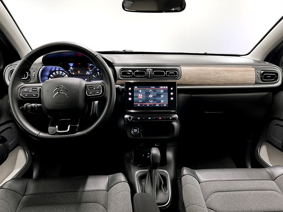 Bild på Citroën C3 Shine 1.2 PT Aut CARPLAY BACKSENSOR 110hk