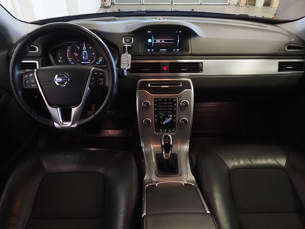 Volvo V70 D4 Classic Momentum D-Värm PDC Adaptiv Farthållare 2016