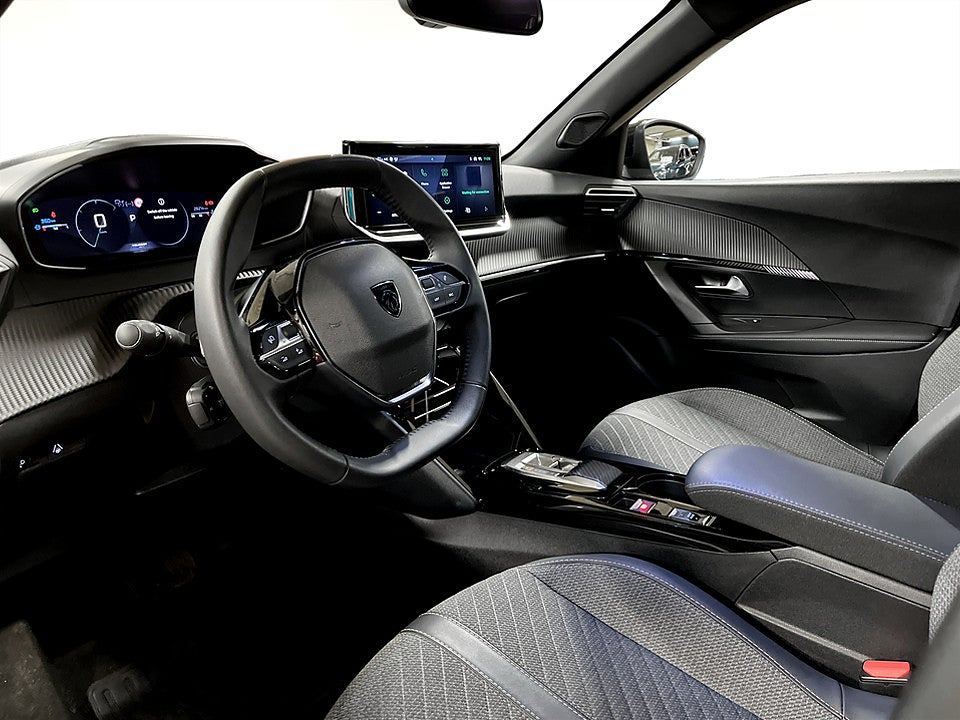 Bild på Peugeot 2008 Allure 1.2 PT 130hk Aut B-KAMERA CARPLAY