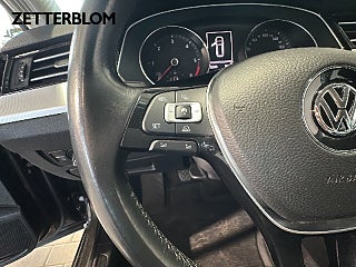 Kombi Volkswagen Passat 16 av 18