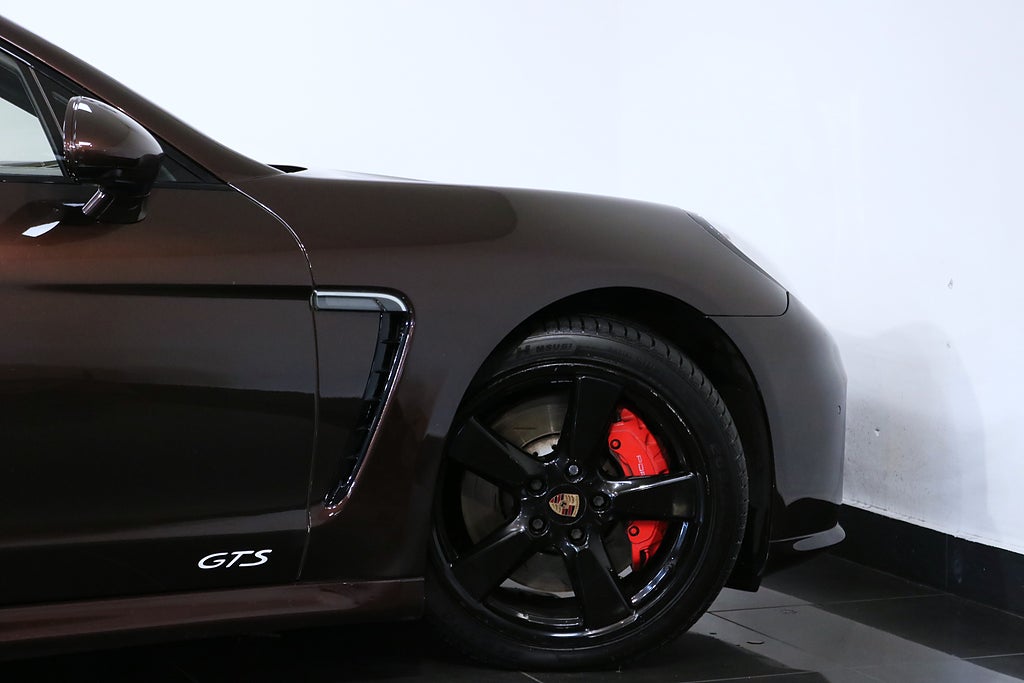 Porsche Panamera 2015 - miniatyr 24
