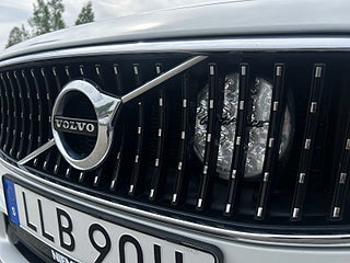 Volvo V90 Cross Country D4 AWD Inscription Pro Sov-däck/Drag/Mok-värm/Voc