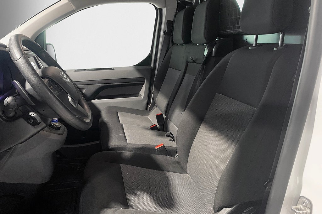 Toyota ProAce 2.0 D-4D | LONG | Backkamera | Moms / Leasebar 2023