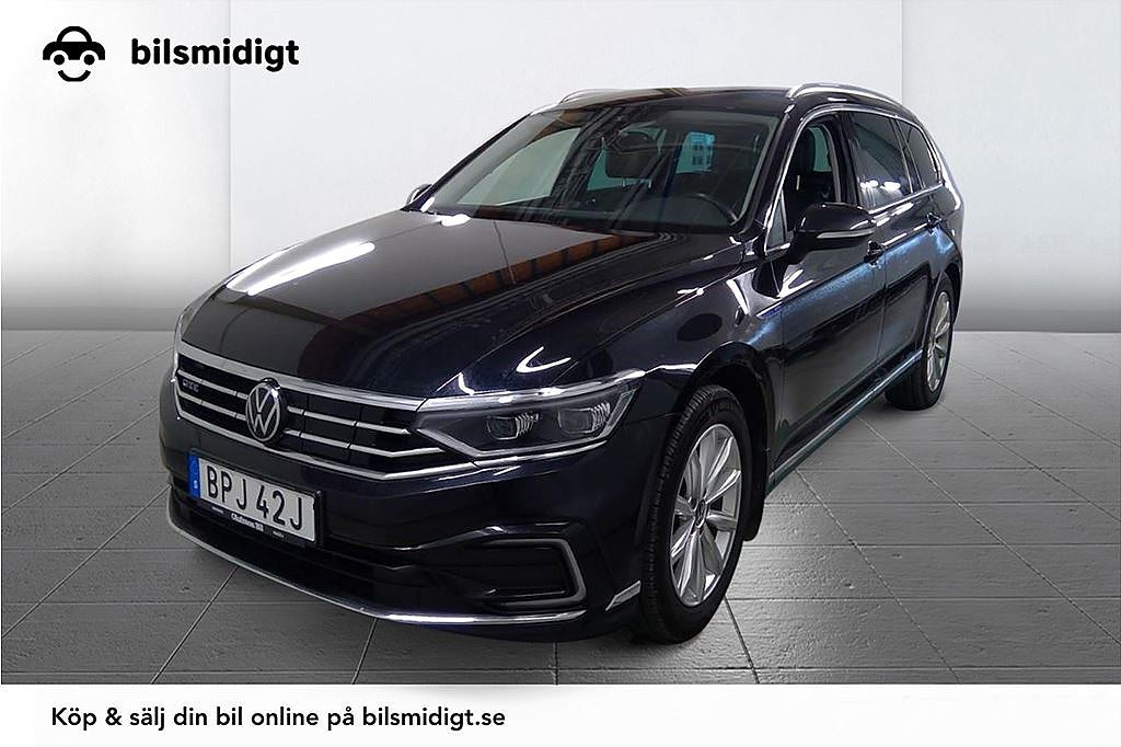Volkswagen Passat SC GTE Executive Business Drag Navi BKam IQ.Light Värmare