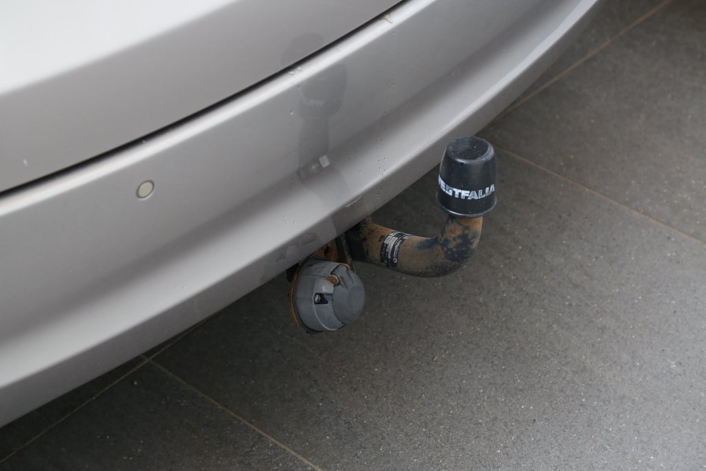 Hyundai i30 1,6 GDI 135hk Premium Kombi Kamera Keyless Navi Drag 2017