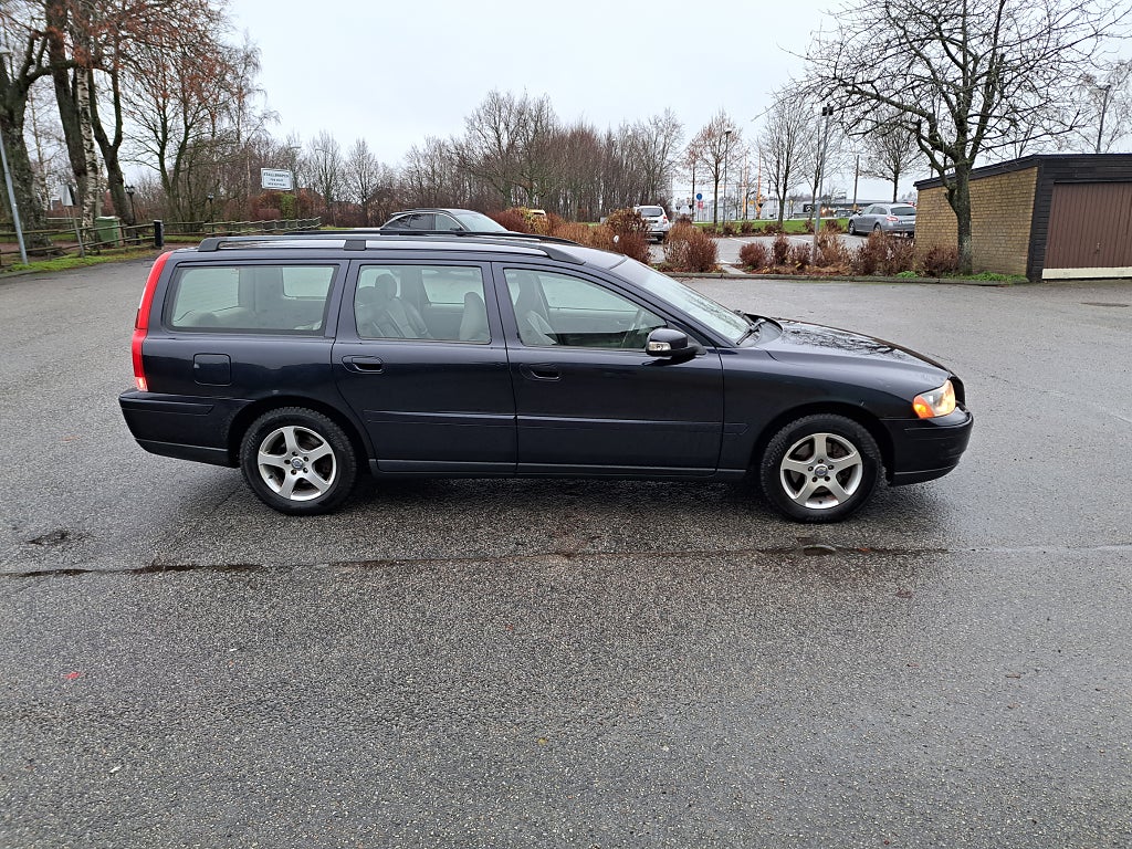 Volvo V70 2.4 Kinetic 