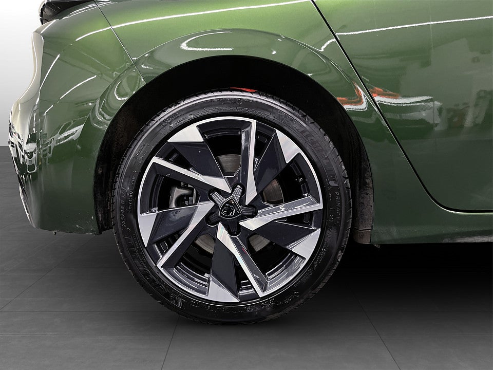 Bild på Peugeot 308 Allure PHEV 180hk Aut - B-KAMERA, CARPLAY