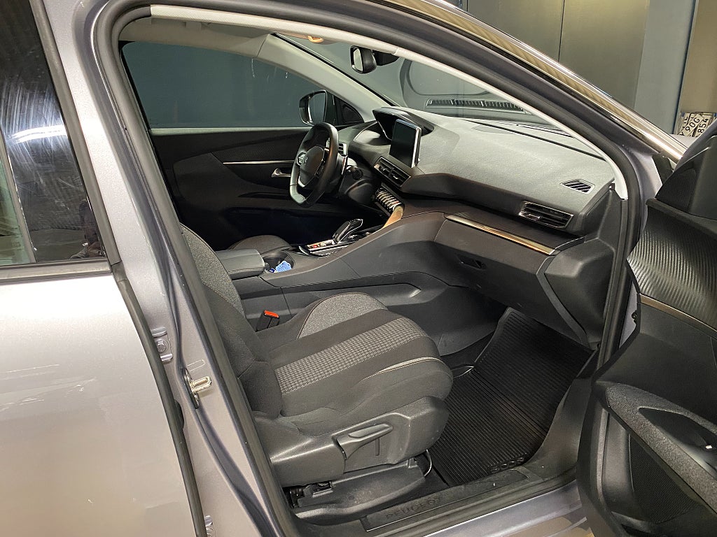 Bild på Peugeot 5008 ACTIVE 1.2 PureTech 130hk AUT