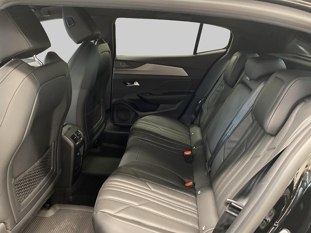 Peugeot 408 Hybrid 145 1.2 PureTech Edition Exclusive  – bild 9
