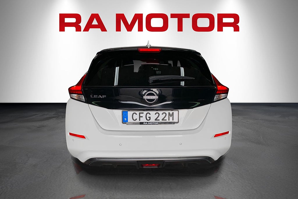 Nissan Leaf N-Connecta 39KwH MOMS 360 NAV