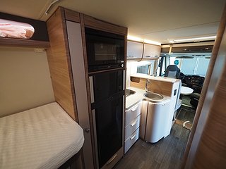 Husbil-integrerad Knaus L!ve I 700 MEG 9 av 20