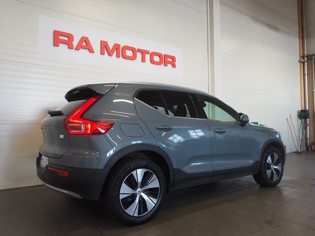 Volvo XC40 Recharge T4 211hk Momentum | Backkamera | VOC | 2022