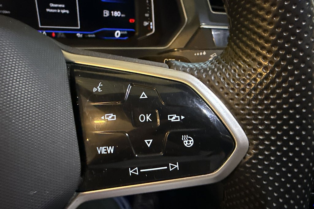Volkswagen Tiguan Allspace 7-sätes 2.0TDI 4Motion R-Line Drag Värmare Kam miniatyr 8