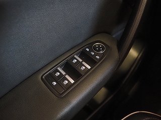SUV Renault Captur 21 av 24