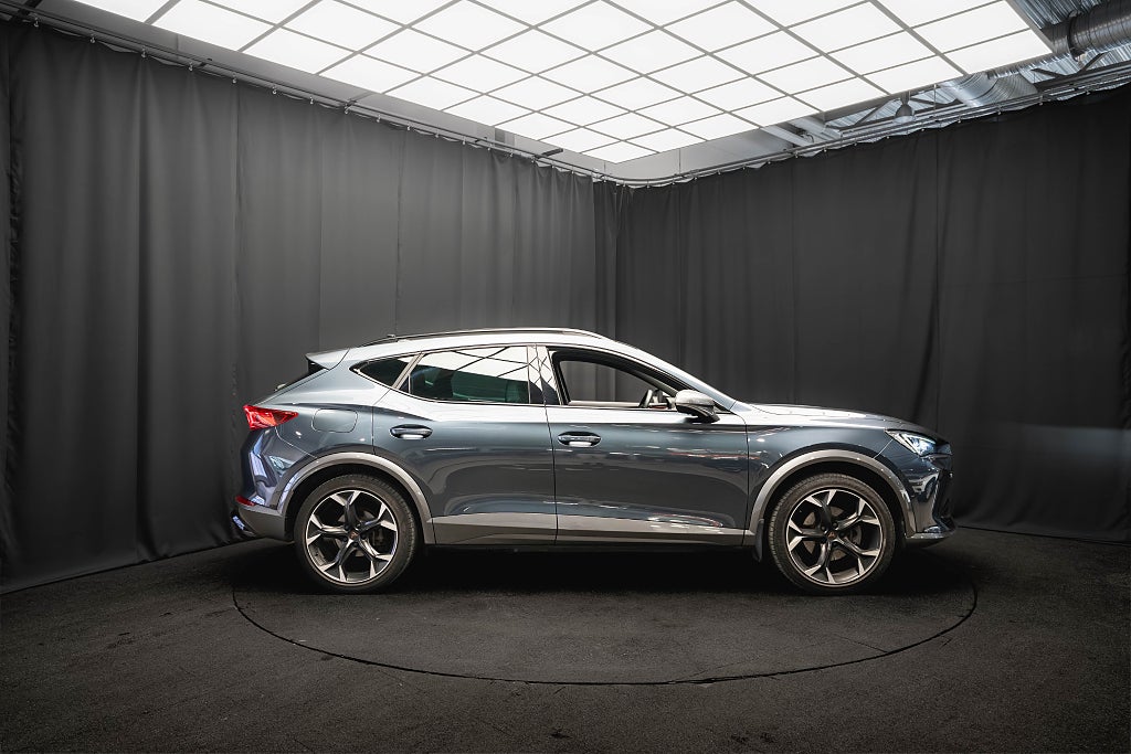 Cupra Formentor e-Hybrid LÄDER DRAG 360° ELSTOL MINNE 1-ÄGARE MOMS