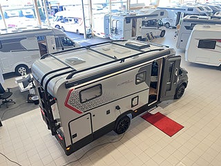 Husbil-halvintegrerad Dethleffs GLOBEBUS PERFORMANCE 4X4 T46 7 av 30