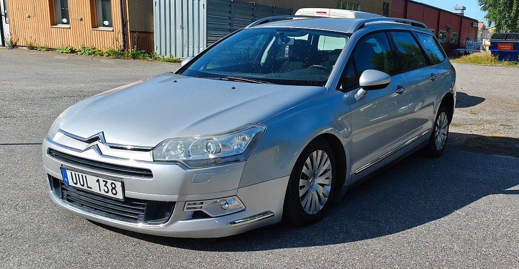 Citroën C5 Tourer 2.0 Euro 4 Bytt kamrem Bra historik Rep objekt