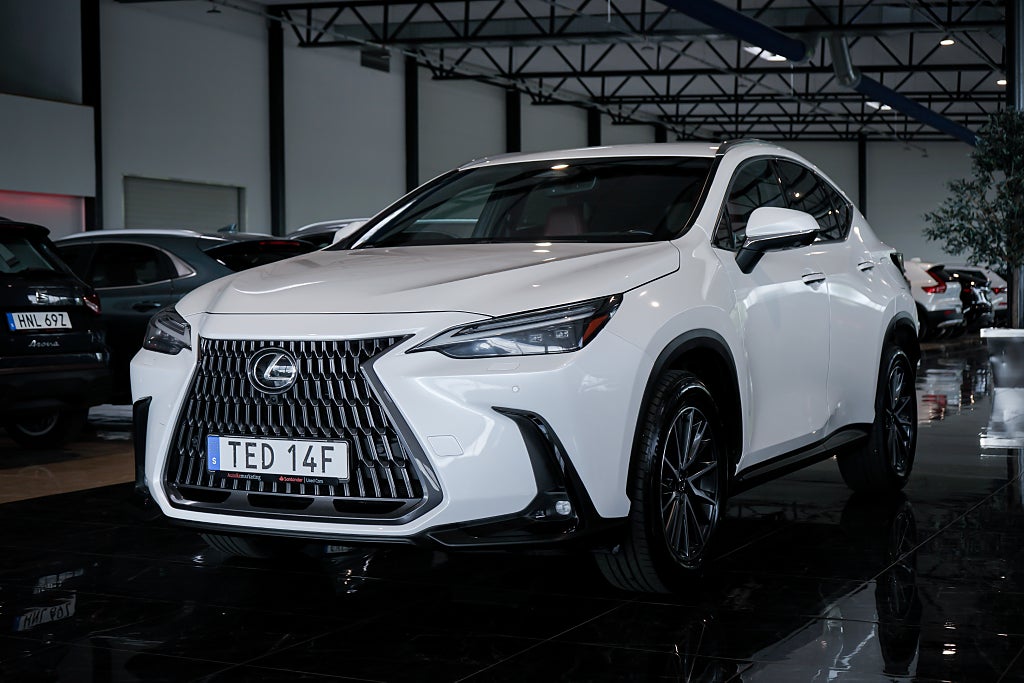 Lexus NX 350h AWD E-CVT Executive SE SPEC Hud 360Kam Blis Drag