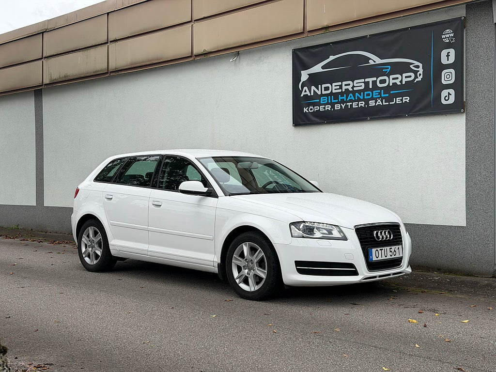 Audi A3 Sportback 1.6 TDI / Låga mil / Få brukare