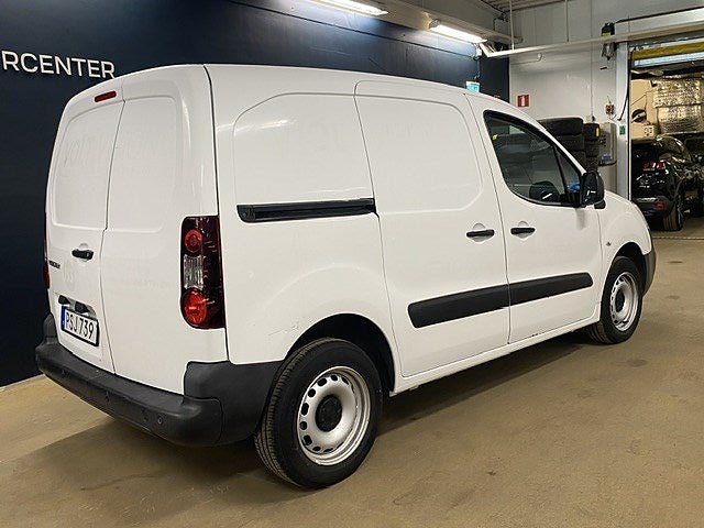 Bild på Peugeot Partner 1.6 BHDi 99hk L1 - FARTHÅLLARE