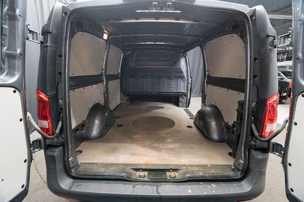 Mercedes-Benz Vito 114 CDI LÅNG L2 D-VÄRMARE DRAG KAMERA MOMS 1-ÄGARE