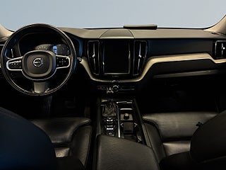 Volvo XC60 D4 AWD Inscription Kamera/Drag/SoV-Däck/Navi/Rattvärme – bild 8