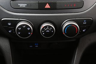 Halvkombi Hyundai i10 17 av 19