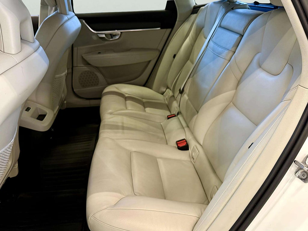 Volvo V90 D3 Kinetic Skinn Gps Drag Ny besiktigad 2 Ägare - miniatyr 16