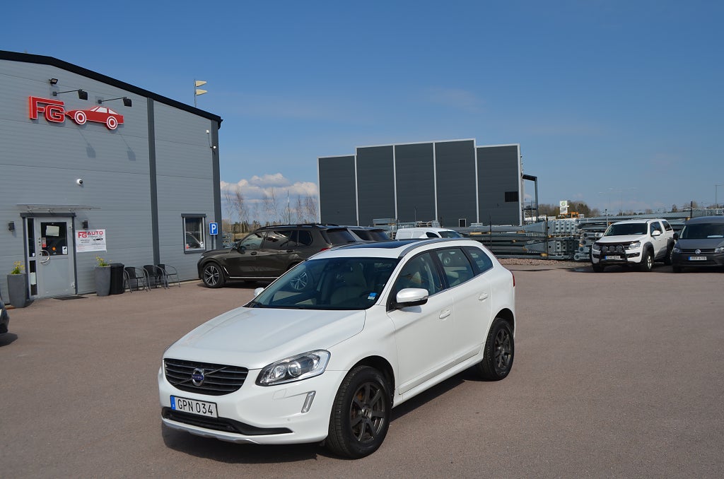Volvo XC60 D4 Ocean Race 181 hk Pano Navi Drag Euro 6